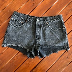 501 Women’s Levi Shorts Size 31 Black